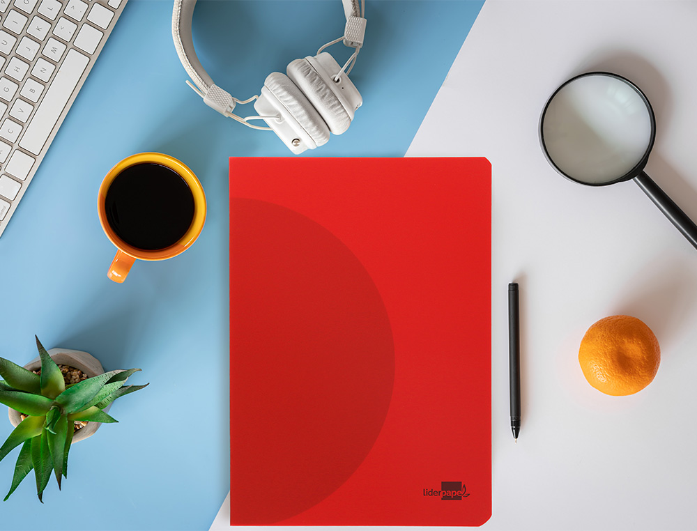 LIBRETA LIDERPAPEL 360 TAPA DE PLASTICO A4 48 HOJAS 90GR LISO SIN MARGEN COLORES SURTIDOS