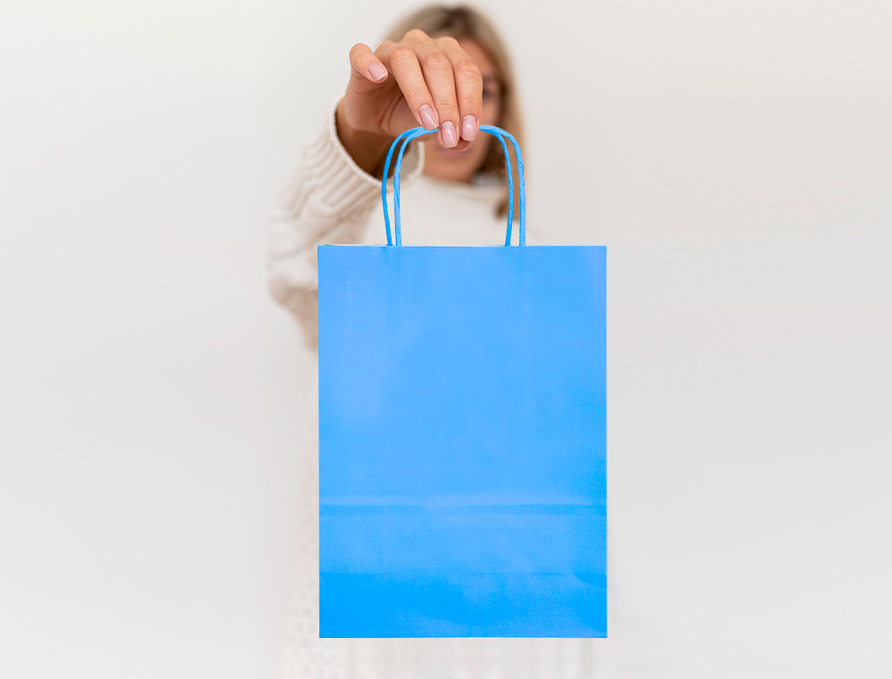 BOLSA PAPEL Q-CONNECT CELULOSA CELESTE S CON ASA RETORCIDA 240X320X100 MM