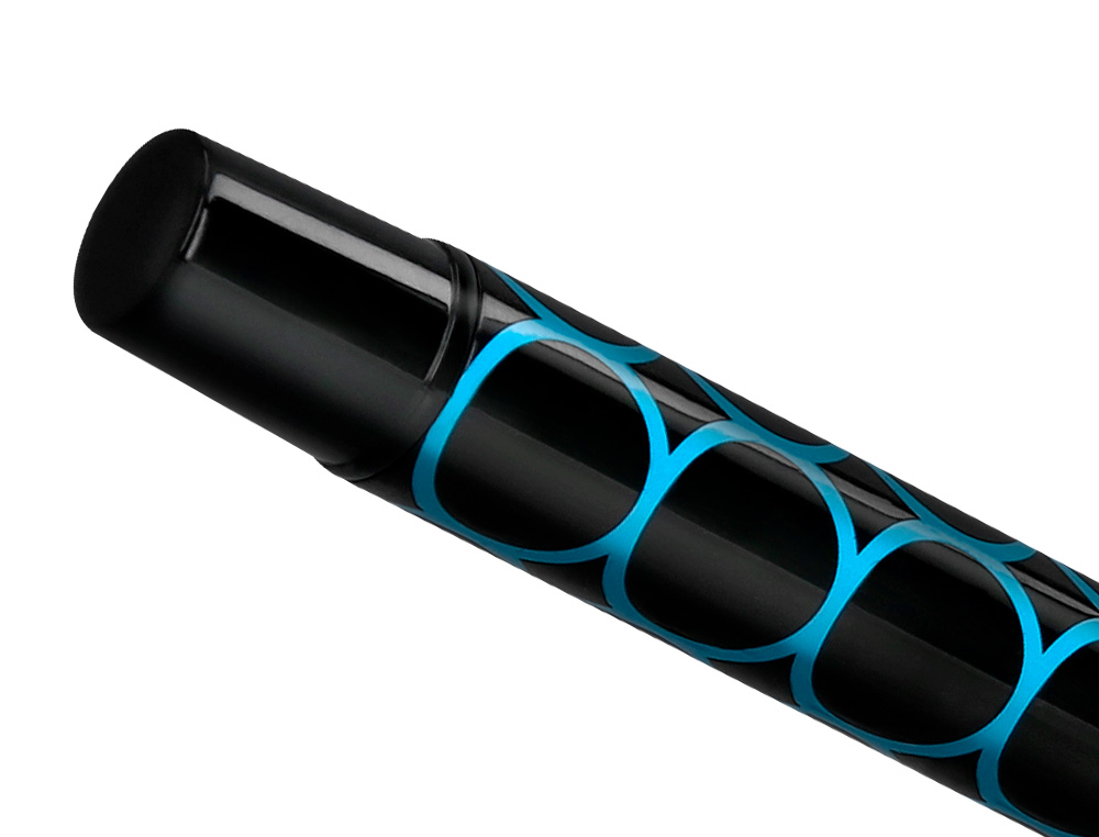 BOLIGRAFO BELIUS LEGACY ALUMINIO DISEO CIRCULOS AZUL CUERPO NEGRO TINTA COLOR AZUL CAJA DE DISEO