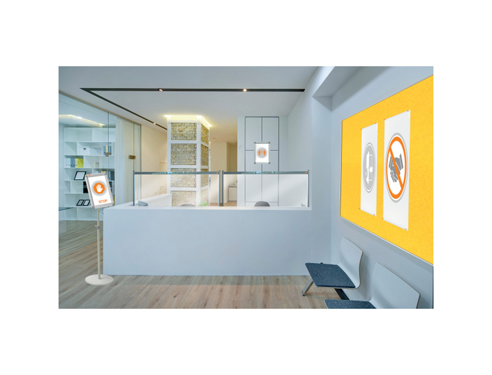 ATRIL DEL SUELO NOBO PREMIUN PLUS ALTURA AJUSTABLE HASTA 140 CM DIN A4